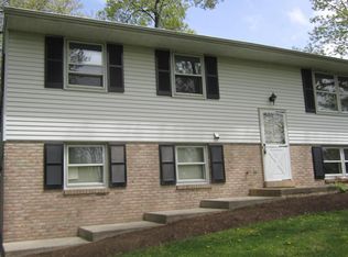 312 Golf Rd, Myerstown, PA 17067