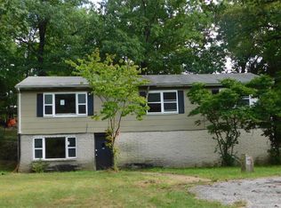 2400 Cozy Ln, High Ridge, MO 63049