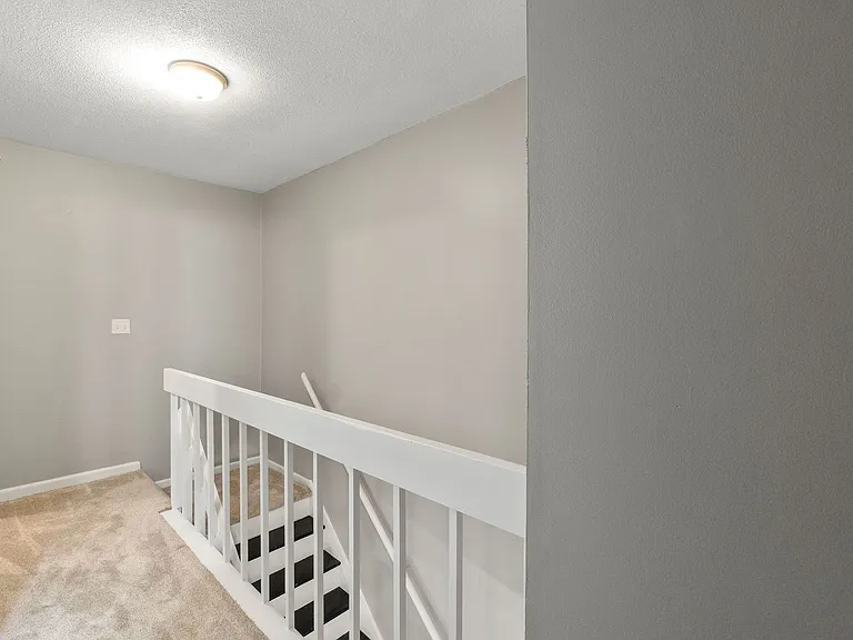 1207 Timbers Ln — Photo 14