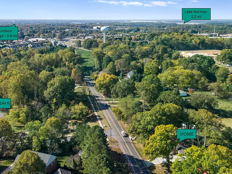 1316 Mecklenburg Hwy — Photo 28