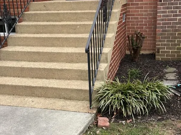 3301 Spring Ln, Falls Church, VA 22041