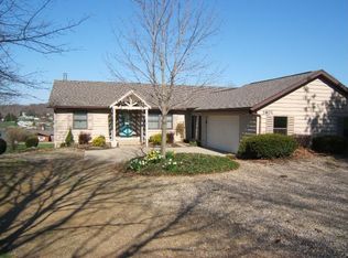 3801 Apple Valley Dr, Howard, OH 43028