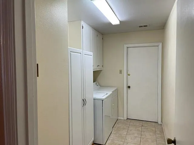 Laundry with w/d avail at add fee