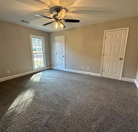 4th image of 604 Oakview Cir