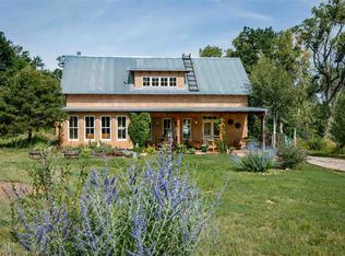 9B Abs Rd, Santa Fe, NM 87506