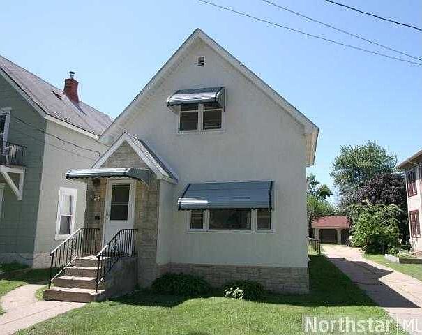 1st image of 1912 5th St NE