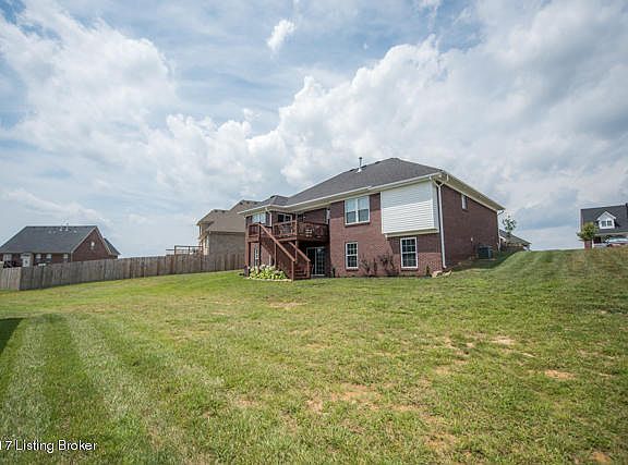 3rd image of 286 Crimson Creek Dr