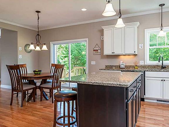 4th image of 50 One Teakwood Dr W