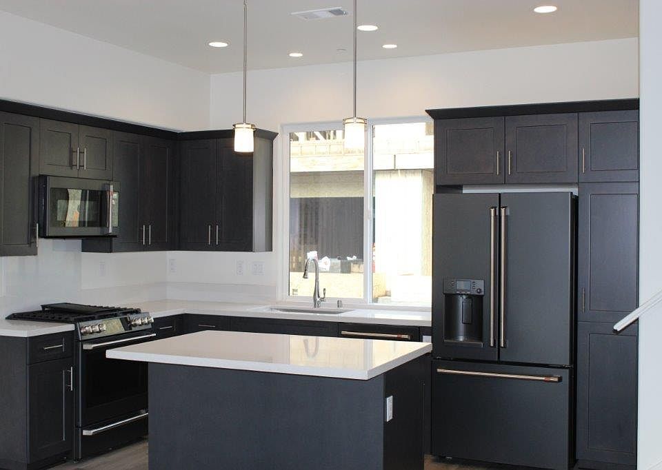 Full GE Cafe Series smart appliances with the gourmet chef in mind.