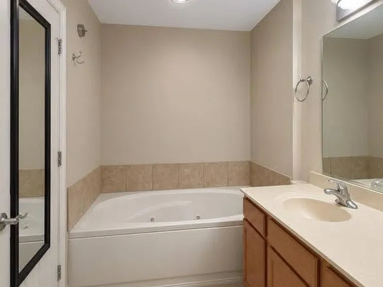 2550 Cleinview Ave — Photo 7