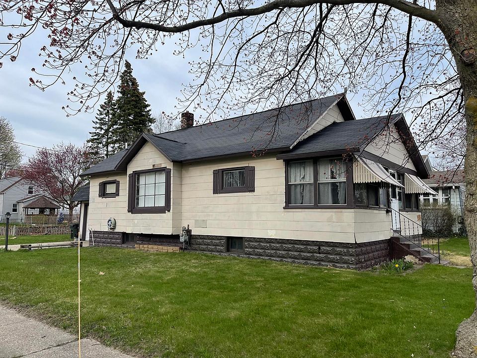 1190 W Laketon Ave, Muskegon, MI 49441 | MLS #22015050 | Zillow