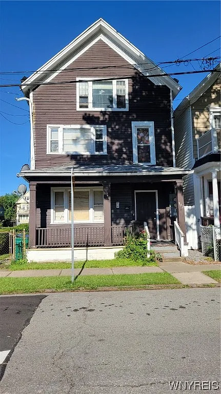 332 Adams St photo 1