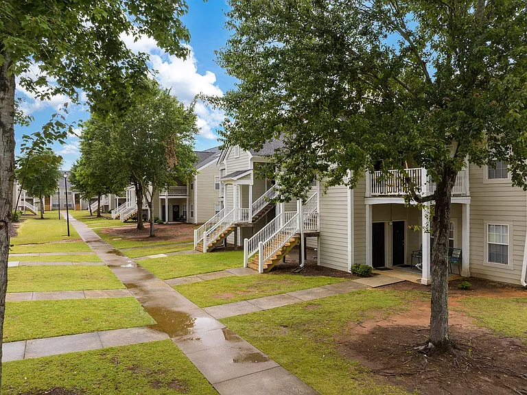 Maple Village Apartments — Photo 59