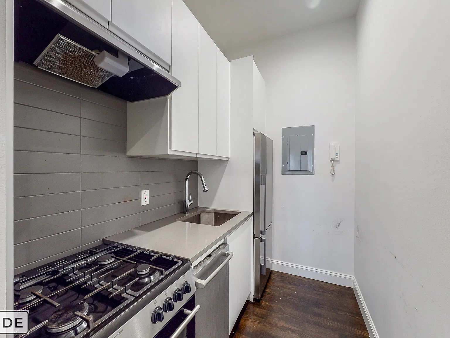28 West 48th Street — Photo 4