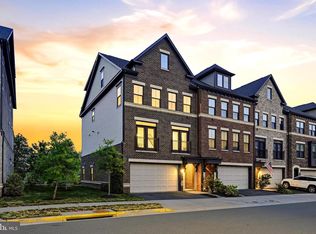 22272 Cornerstone Crossing Ter, Ashburn, VA 20148