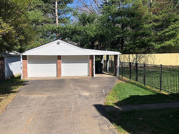 2 car detached with car port