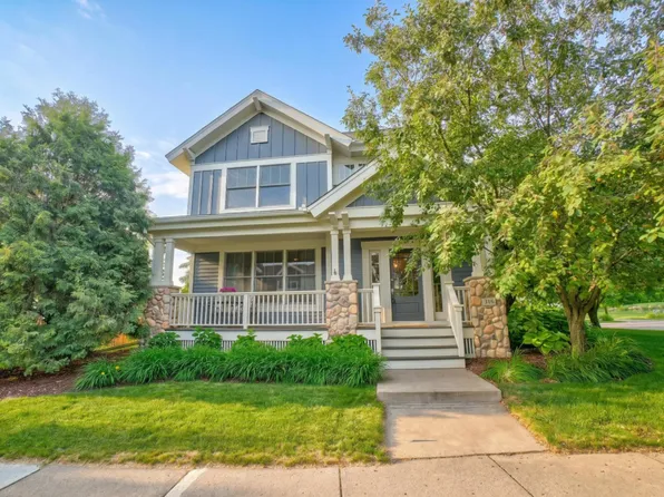 316 Country Rd, Stillwater, MN 55082