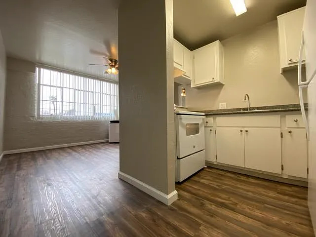 1 bed, 496 sqft, $1,150 — Photo 2