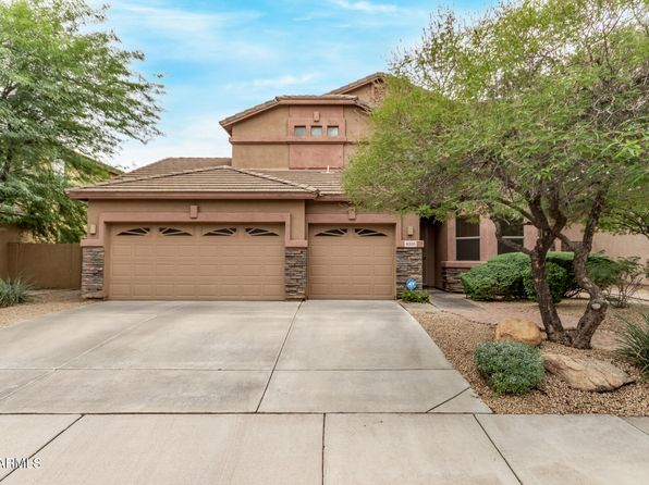 Massive 2,758 SF Modern Home | Prime Long-Term Investment photo 4