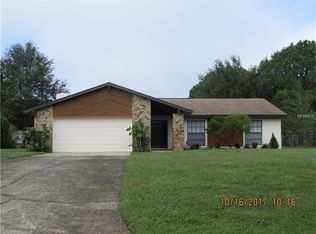 17308 Lynndan Dr, Lutz, FL 33548