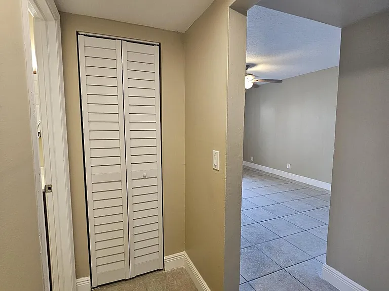 1200 Blue Heron Blvd W #5 — Photo 13