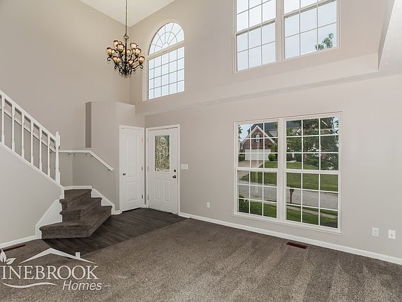 3rd image of 1238 Edgebrook Ct