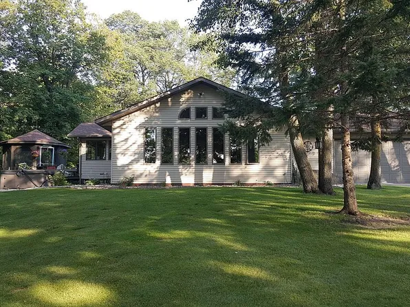 39228 E Union Dr, Erskine, MN 56535