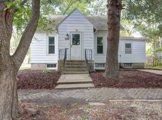 302 S Grove St, Urbana, IL 61801