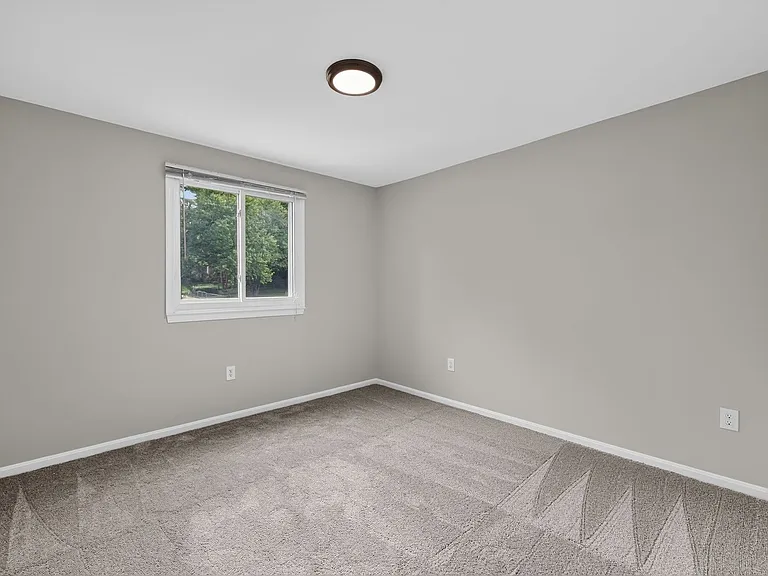 4898 Wheatstone Dr — Photo 20