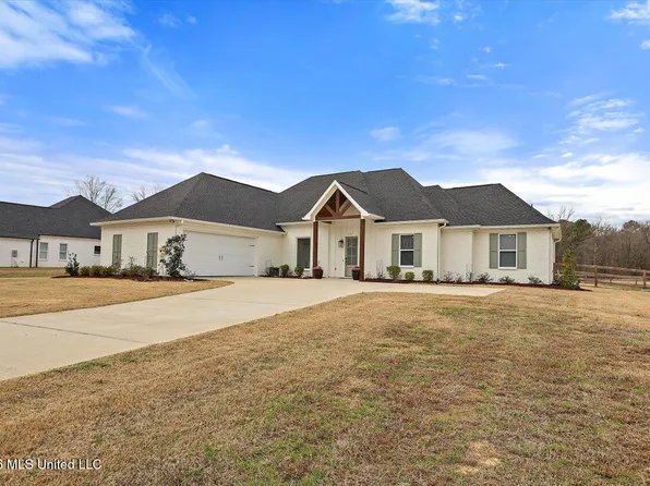 178 Harrell Rd, Pelahatchie, MS 39145