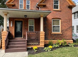 3994 E 55th St, Newburgh Heights, OH 44105