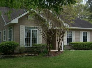 10608 Wildwood Dr, Live Oak, FL 32064