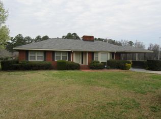 311 N 3rd St, Pinetops, NC 27864