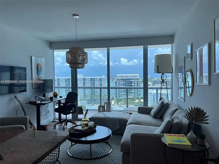 6799 Collins Ave #1501 — Photo 23
