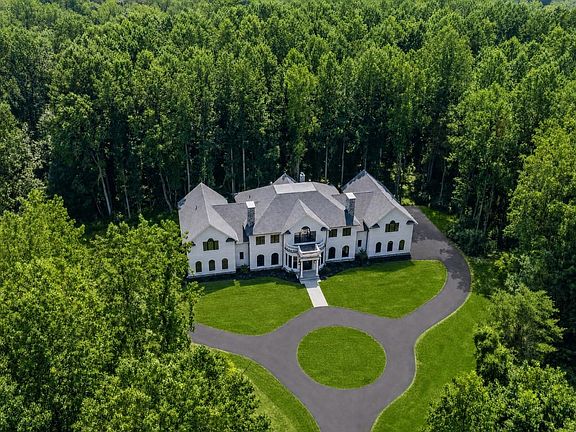 2nd image of 928 Fenario Circle Bel