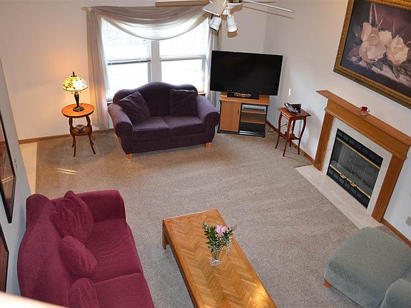 3rd image of 4402 Norwick Dr