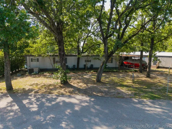 9058 Rosewood Cir E, Kingston, OK 73439