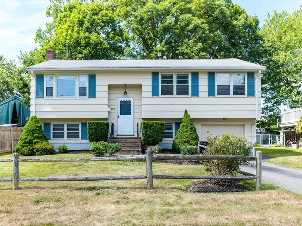 177 Carroll Ave, Brockton, MA 02301
