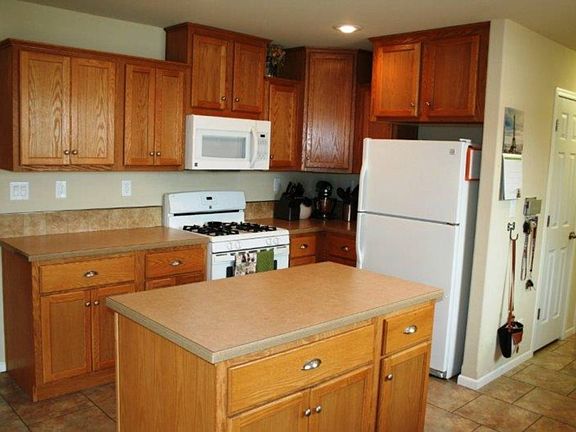 4th image of 705 Sunrise Ct