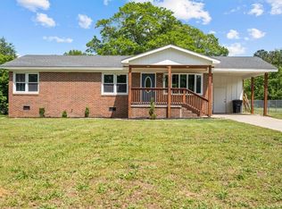 303 Elizabeth St, Honea Path, SC 29654