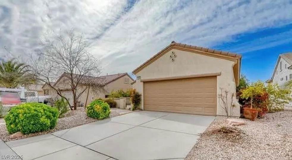 2 bed, 2.0 bath, 1482 sqft, $2,350 — Photo 1