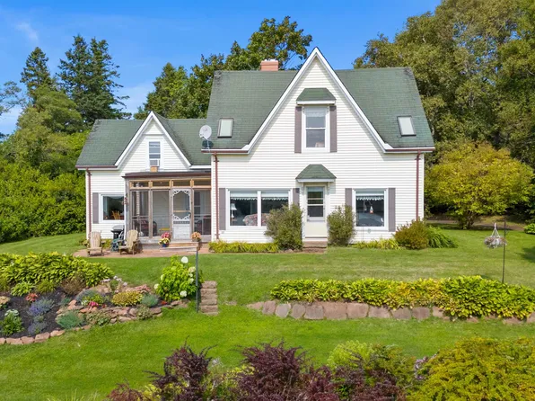 257 Cameron Rd, New Haven, PE C0A 1H3