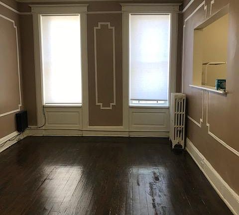 2nd image of 205 Bay 25 St