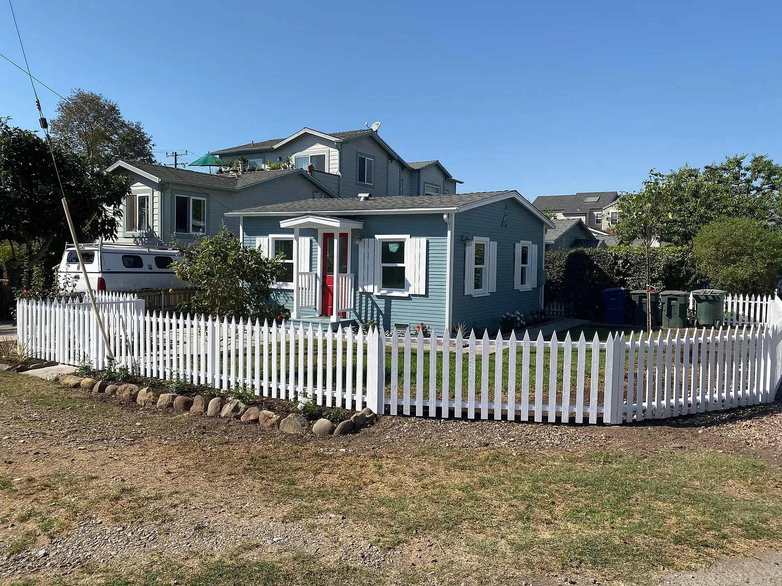 351 Holly Ave — Photo 2
