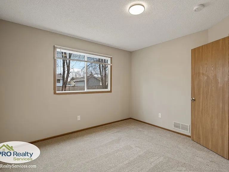 23345 Yucca St NW — Photo 15
