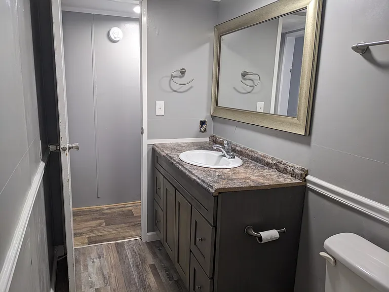 801 Charles Ave — Photo 6