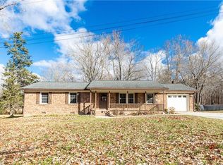 6113 Hickory Creek Rd, High Point, NC 27263