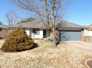2559 W Buena Vista St, Springfield, MO 65810