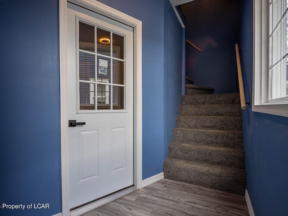 3rd image of 277 Rutter Ave