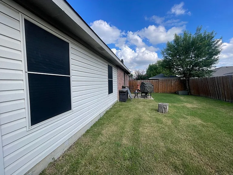 9013 Fremont Trl — Photo 32